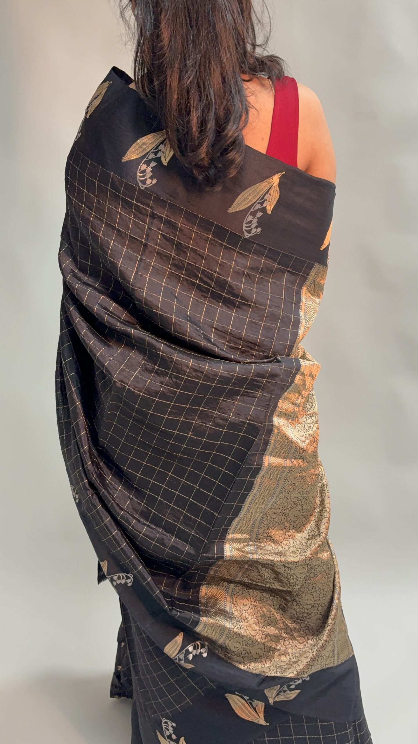 Classic Gold Zari Silk Saree - Image 2