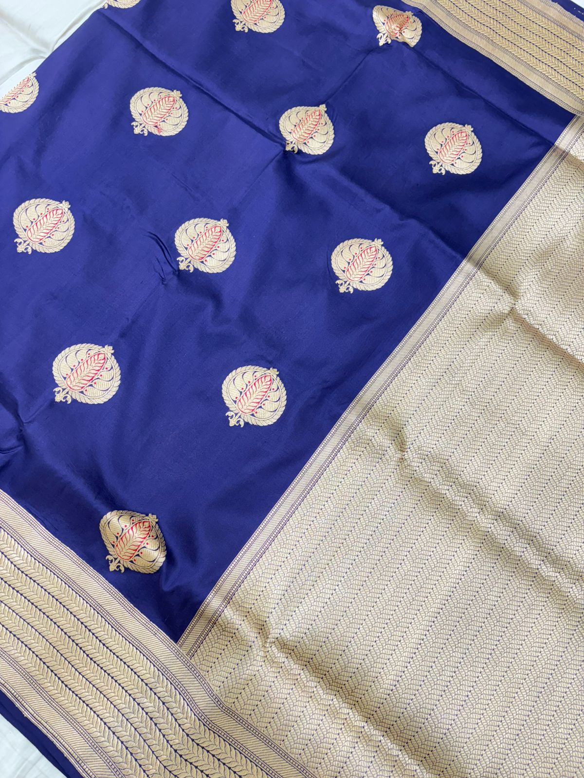 Pure Katan Silk Kadhwa Saree - Image 4